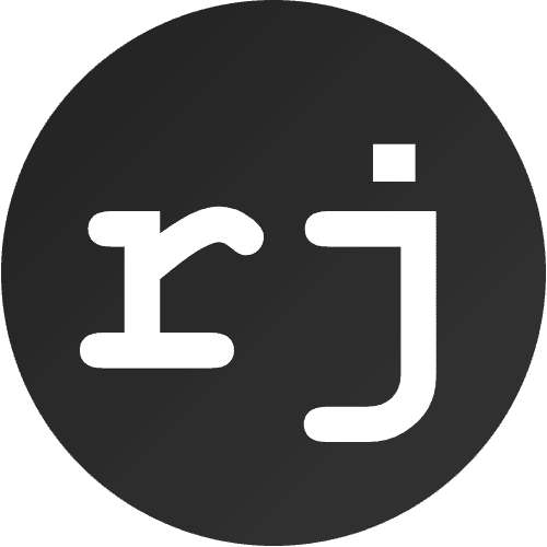 logo rj na ciemnym okrągłym tle